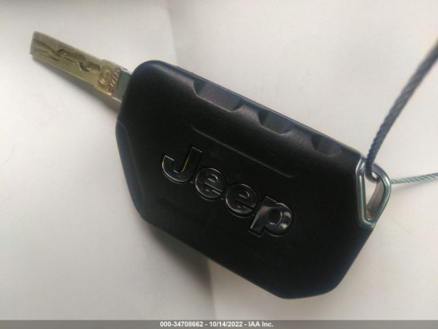 1C4HJXDN4JW263685 Jeep Wrangler Unlimited Sport