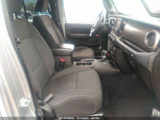 1C4HJXDN4JW263685 Jeep Wrangler Unlimited Sport