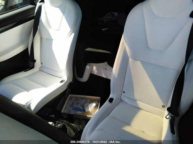 2019 Tesla Model X, VIN: 5YJXCBE22KF152538