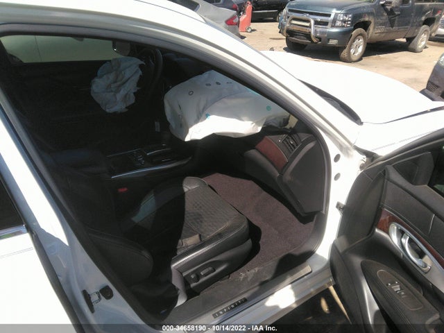 2016 Infiniti Q70, VIN: JN1BY1AP3GM221147