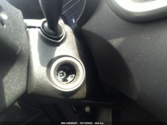 5XYPGDA34GG048678 KIA SORENTO LX