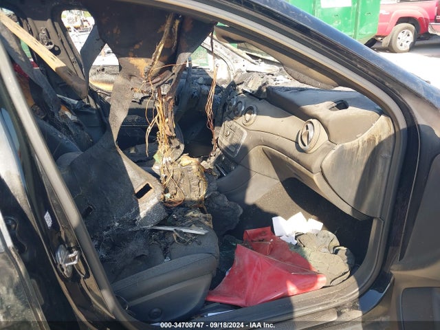 WDCTG4GB0LU021154 Mercedes-Benz GLA 250