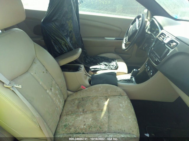 1C3BCBFGXEN156822 Chrysler 200 Limited