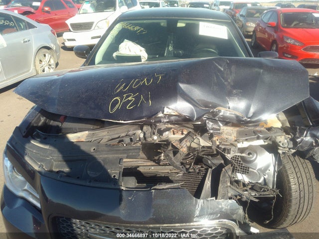 2C3CCARG3GH283188 Chrysler 300 Limited