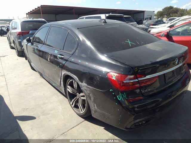 2017 BMW 7 Series, VIN: WBA7F0C32HGM22144