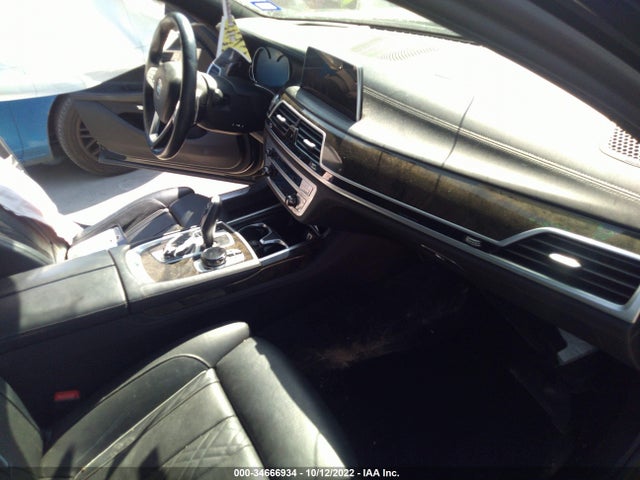2017 BMW 7 Series, VIN: WBA7F0C32HGM22144