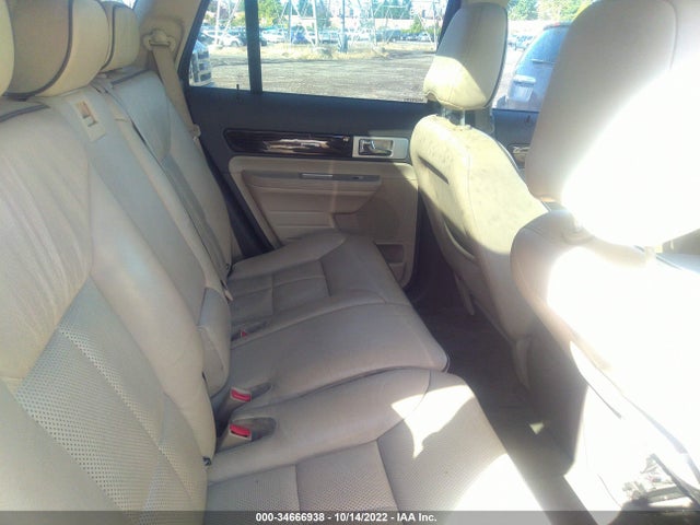 Lincoln MKX 2010 2LMDJ8JC7ABJ15815 Image 8
