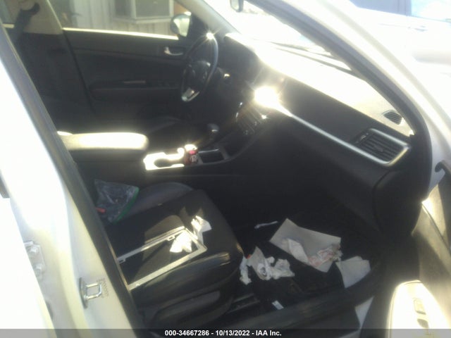 2019 Kia Optima, VIN: 5XXGT4L36KG370213