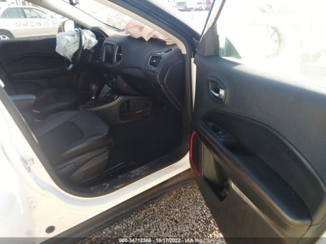 3C4NJDDB8LT195505 Jeep Compass Trailhawk