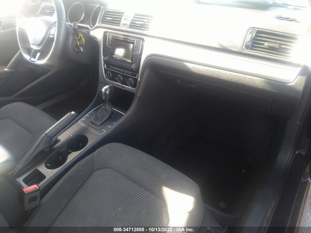 Volkswagen Passat 1.8t S 2017 1VWAT7A3XHC072585 Image 7