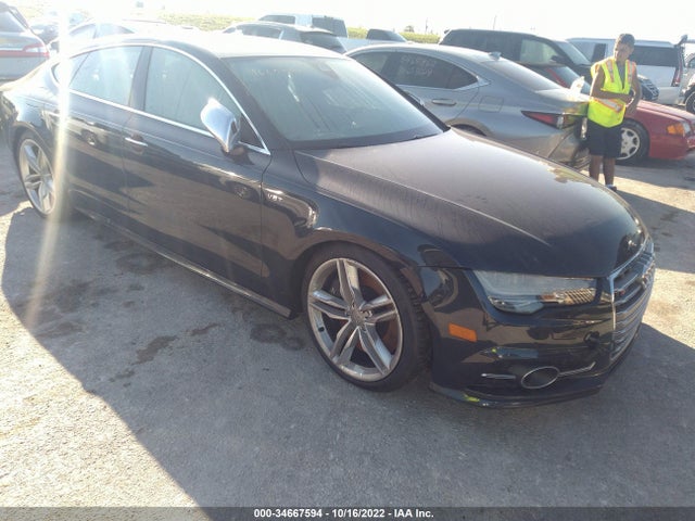 2017 Audi S7, VIN: WAUWFAFC9HN038211