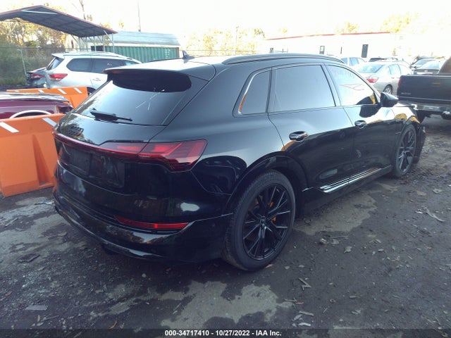 2022 Audi e-tron, VIN: WA1VABGE0NB035241