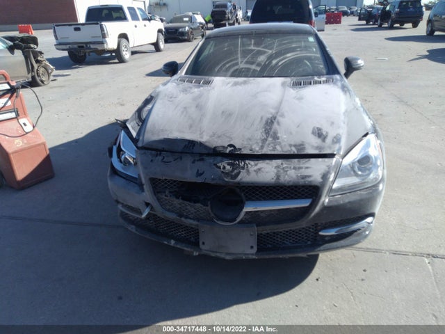 2016 Mercedes-Benz SLK-Class, VIN: WDDPK3JAXGF123500
