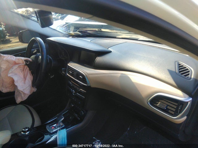 2019 Infiniti QX30, VIN: SJKCH5CR2KA010312
