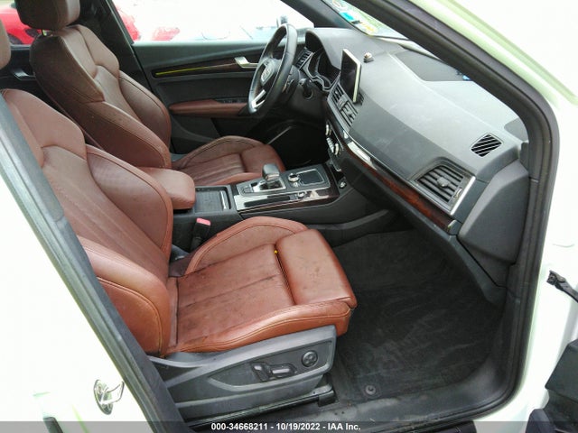 2020 Audi Q5, VIN: WA1BNAFY1L2020385