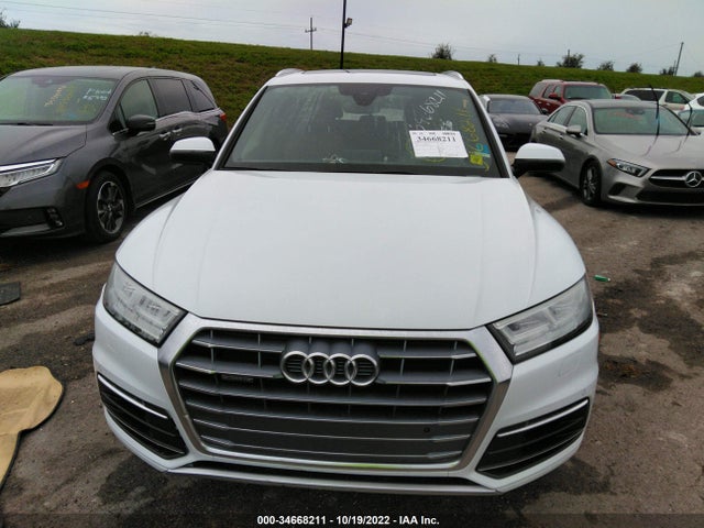 2020 Audi Q5, VIN: WA1BNAFY1L2020385