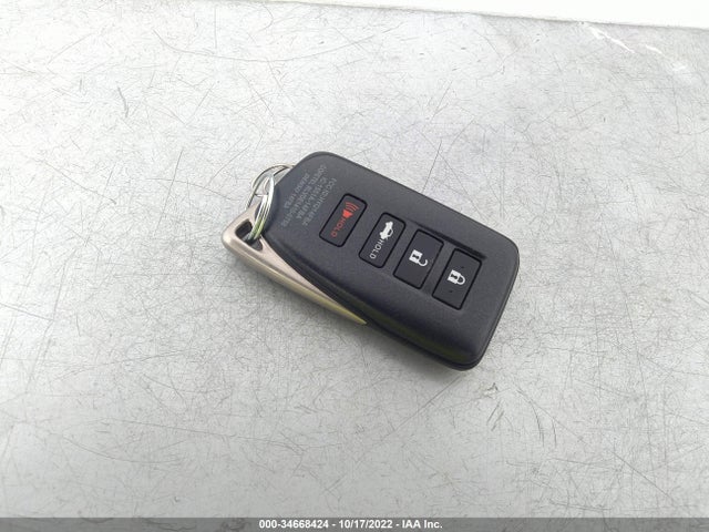Lexus IS 300 2016 JTHCM1D25G5010604 Image 3