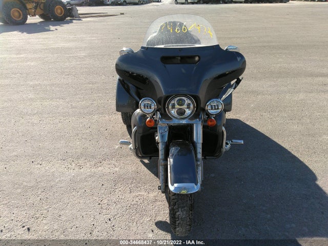 2021 HARLEY-DAVIDSON FLHTCUTG VIN: 1HD1MAF19MB850202