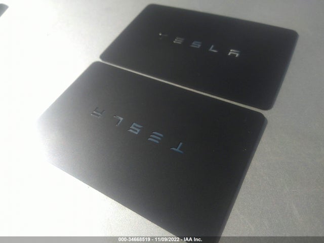 Tesla Model Y Long Range 2020 5YJYGDEE0LF017624 Image 3