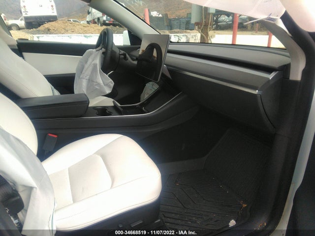 Tesla Model Y Long Range 2020 5YJYGDEE0LF017624 Image 6