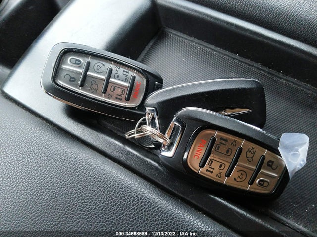 2021 Chrysler Pacifica Hybrid, VIN: 2C4RC1S74MR590312
