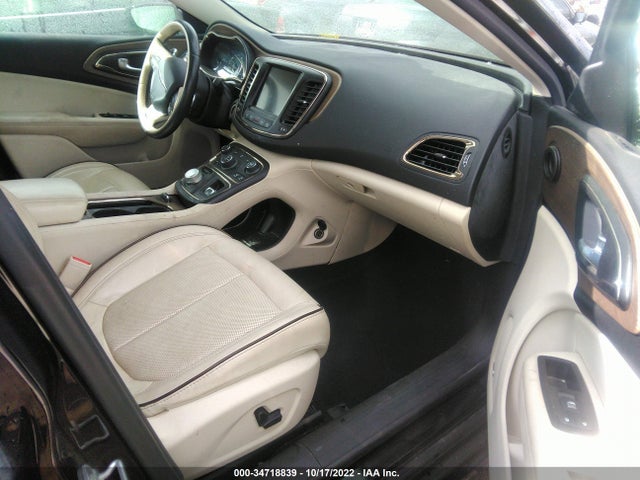 2015 Chrysler 200, VIN: 1C3CCCEGXFN644133