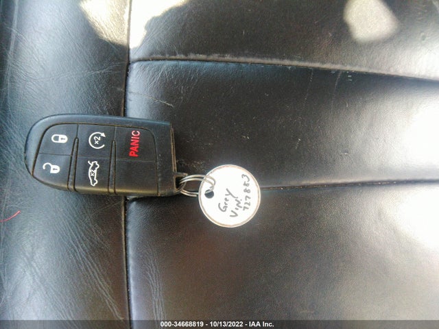 Chrysler 200 C 2015 1C3CCCCG4FN727883 Image 3