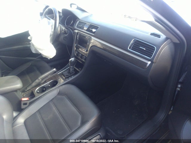 2018 Volkswagen Passat, VIN: 1VWBA7A36JC021150