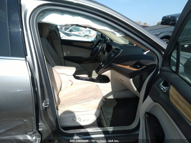 2016 Lincoln MKC, VIN: 5LMCJ2C91GUJ23639