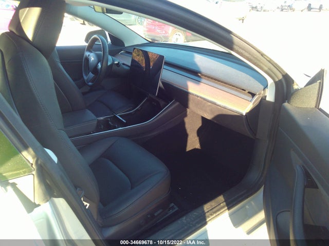 Tesla MODEL 3 2018 5YJ3E1EA9JF048718 Image 5