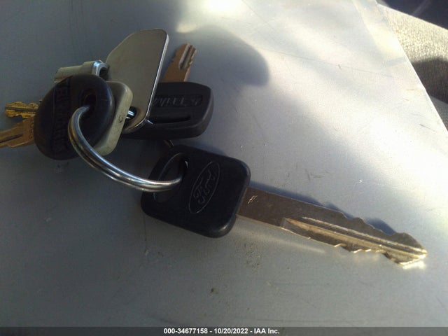 34677158 :رقم المزاد ، 1FC4E4KS8HDC78125 vin ، 2018 Thor E-series Stripped Chassis مزاد بيع