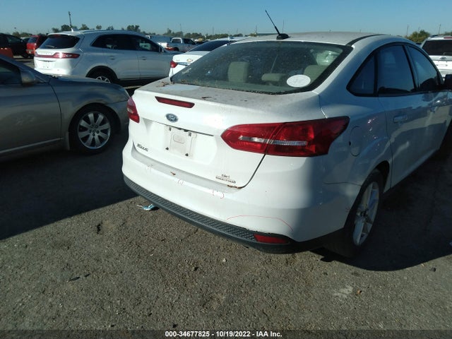 2015 Ford Focus, VIN: 1FADP3F28FL356605