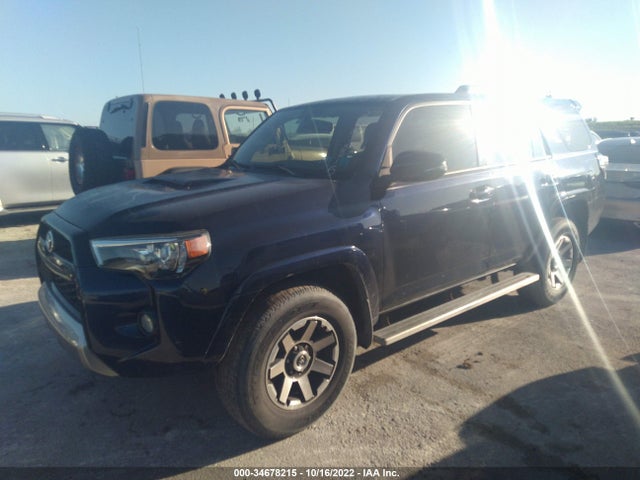 2018 Toyota 4Runner, VIN: JTEBU5JR6J5586887