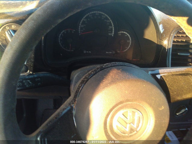 3VWF17AT1FM638141 Volkswagen Beetle Coupe 1.8t Fleet Edition