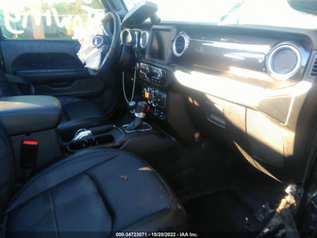 1C4HJXENXNW267700 Jeep Wrangler Unlimited Sahara Altitude