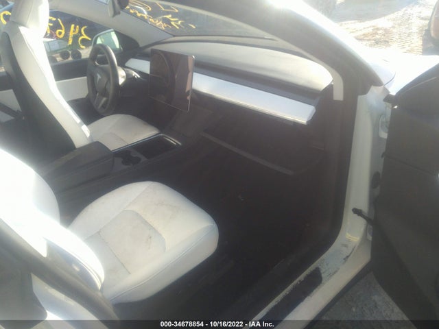 Tesla Model Y 2021 5YJYGDEE9MF187918 Image 6