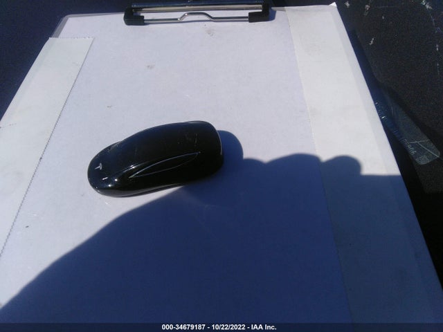 2019 Tesla Model X, VIN: 5YJXCDE21KF186806