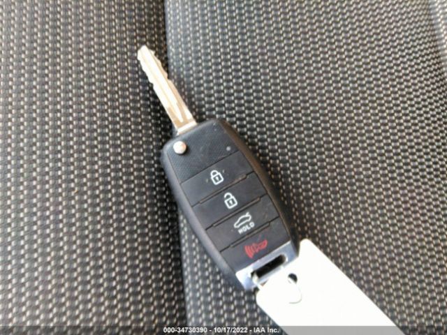 3KPFK4A71HE130377 KIA FORTE LX
