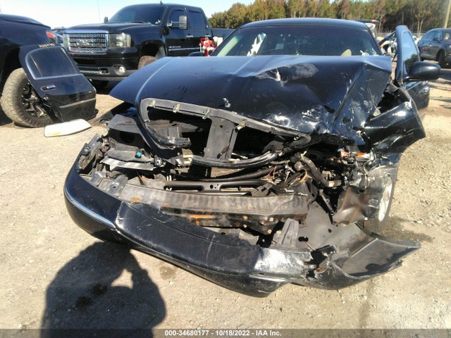 Lincoln Town Car Limited 2008 2LNHM82V58X642589 Image 8