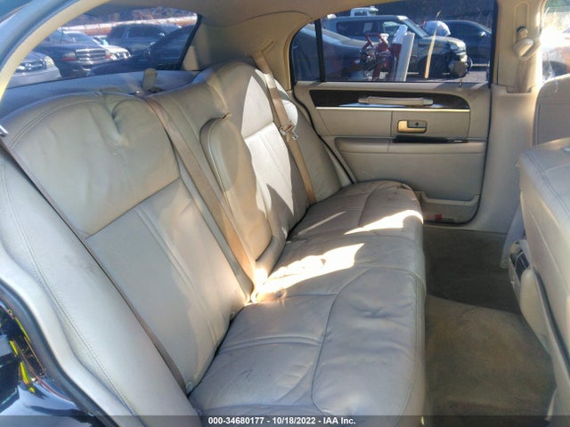 Lincoln Town Car Limited 2008 2LNHM82V58X642589 Image 10