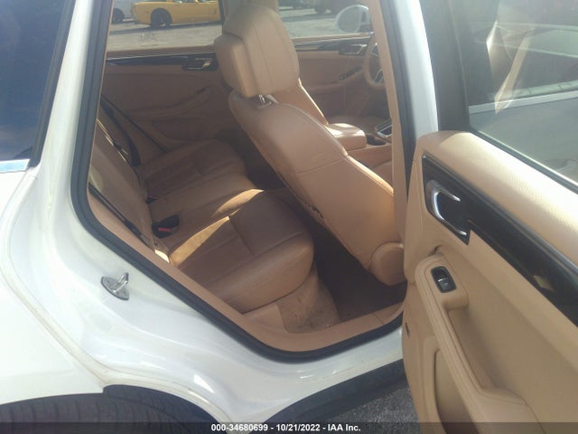 2015 Porsche Macan, VIN: WP1AB2A53FLB50145
