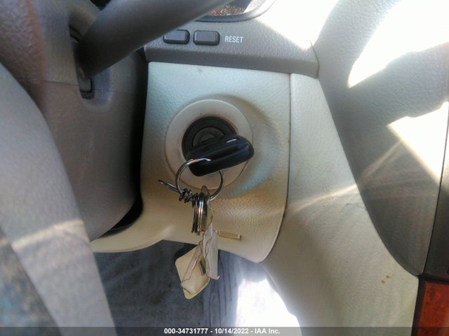 Lexus LS 430 2001 JTHBN30F410035513 Image 3
