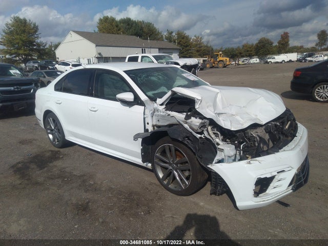 2018 Volkswagen Passat, VIN: 1VWAA7A31JC038000