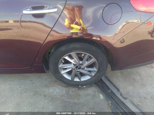 2020 Kia Optima, VIN: 5XXGT4L30LG421500