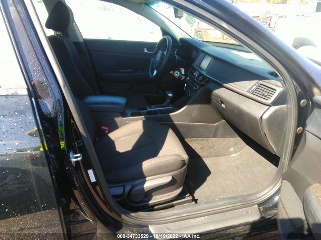 2018 Kia Optima, VIN: 5XXGT4L34JG256290
