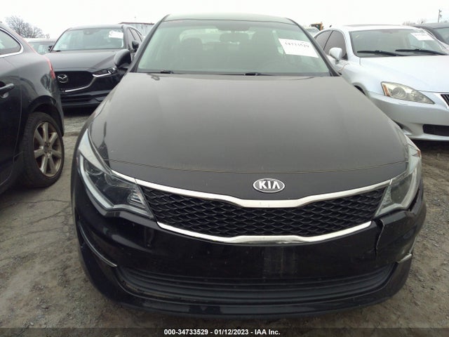 2018 Kia Optima, VIN: 5XXGT4L34JG256290