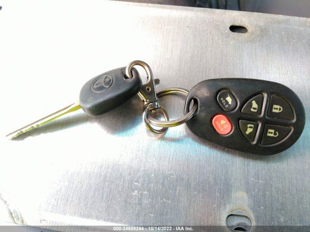 2009 TOYOTA SIENNA XLE VIN: 5TDZK22C79S257901