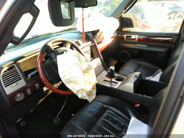 2006 LINCOLN NAVIGATOR LUXURY/ULTIMATE VIN: 5LMFU28596LJ28182