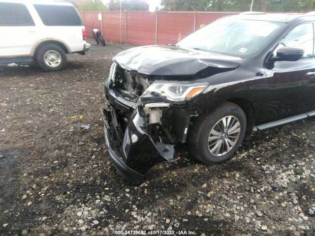 2017 Nissan Pathfinder, VIN: 5N1DR2MM9HC902541