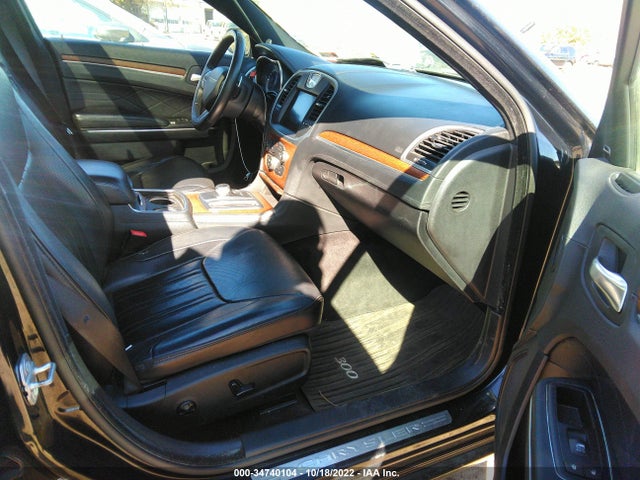 2015 Chrysler 300, VIN: 2C3CCASG3FH803429